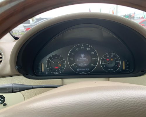 mercedes vermelha 09